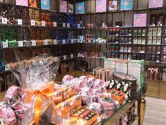 -VENCHI 闻绮(北京国贸商城店)