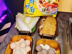 -Darling Queen·Mini·Live·House