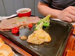 -必胜客(城西银泰店)