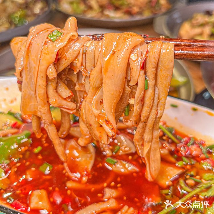 成都 | 一桌子火爆江湖菜太费饭了‼️