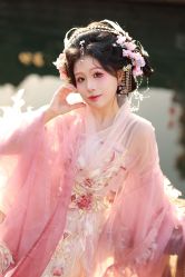 -一揽芳华汉服旗袍体验馆(拙政园店)