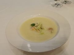 -龙虾酒吧扒房(宁波香格里拉店)