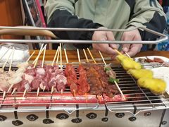 -哈尔滨小酒馆·鲜肉现穿自助烧烤(康新花园店)
