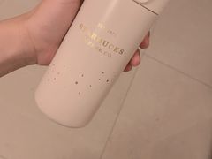 -星巴克(曲靖金都广场店)