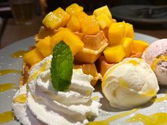 芒果华夫饼-Lia Cafe Bar Restaurant松山咖啡屋