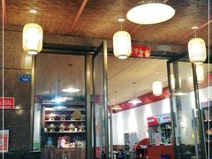 大堂-岳记兴隆·青城腊排铜火锅(融创店)