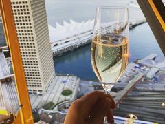 -Top Of Vancouver Revolving Restaurant