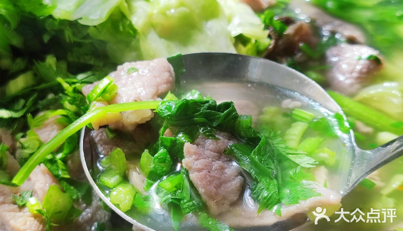 人广排队两个小时的跷脚牛肉♥