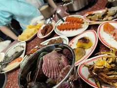 -四囍码头海鲜烧烤自助火锅(外滩南京东路悦荟广场店)