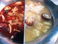 红颜花胶鸡锅-湊湊火锅·茶憩(杭州湖滨银泰in77店)