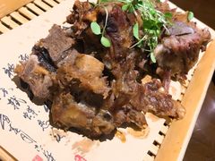 熏排骨-东口码头·烧鸽子·鱼头泡饼·地方菜(金鹰悦城店)