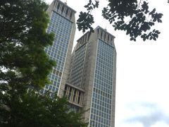 -复旦大学光华楼