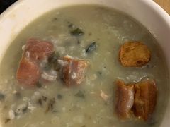 皮蛋瘦肉粥-台北楚楚园馅饼粥(虹桥南丰城店)