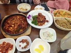 -贵宾庄炸酱面·韩式料理(高区店)
