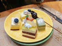 -华邑酒店·鲜艳全日自助餐厅
