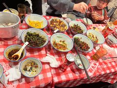 -荆九爷爆炒桥头三嫩(云南北路店)