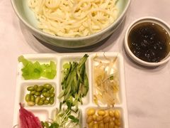 老北京炸酱面-京味斋·北京烤鸭(北京南站洋桥店)