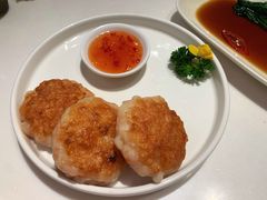 香煎手打虾饼-粤来记·啫啫煲·点心(日月光店)