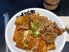 大碗过瘾三拼饭-熊吞·大碗丼烧肉饭(西市场嘉华店)