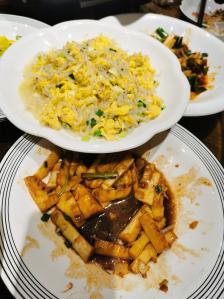 海虹舫海鲜大排档(城南店)-"跟着兄弟姐妹四个家庭一起聚餐吃的.