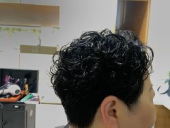 -CARR SALON