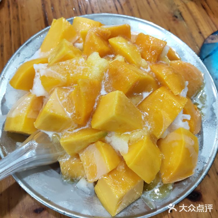 仙庙烧鸡简直就是广大高校学生的聚餐好去处 里面的菜式