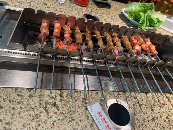 丰茂烤串(虹井路店)-"1,肉质新鲜 ,品类多.2,一定要打电话.