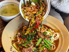 -方铲铲·成都板凳面(滨江银泰店)