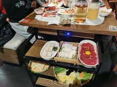 -尚尚仙·酸汤猪手·猪肚鸡火锅(华联万柳购物中心店)