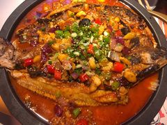 -鸣记脆皮烤鱼·海鲜烤鱼(三八广场店)