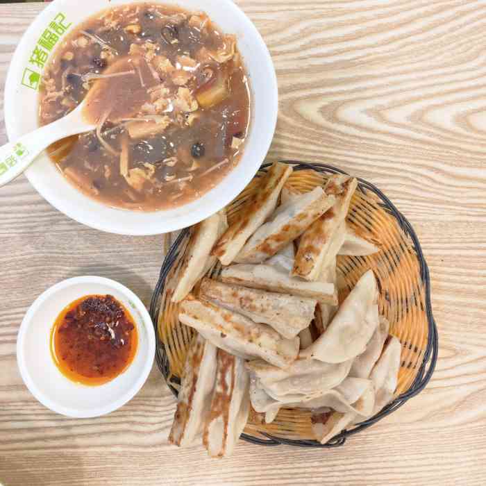 噜噜猪福记(中荣街一店)