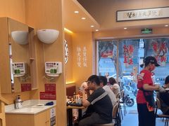 -华记煲仔华·煲仔饭(市桥易发店)