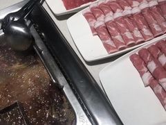 -海底捞火锅鲜切牛肉主题店(长寿路店)