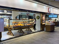 面包甜点陈列柜-幸福西饼面包茶饮(车公庙店)