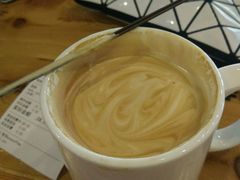 -Who乎coffee&bar