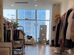 -眷顾自助服装工作室(中南金石国际广场A座店)