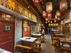 -旧街市鲜货老火锅(大光路店)