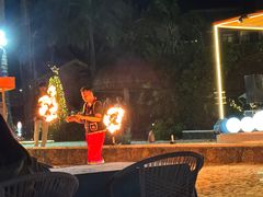 -亚龙湾希尔顿自助餐厅·海鲜·烧烤·沙滩BBQ·现场乐队
