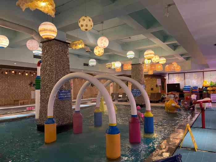 上引生活水世界(静安店)-"放风后的第一趴必须是上引～晚上下班后迫不