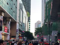 -八一路好吃街(雨田商务大厦店)