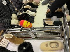 -UGG(燕莎奥特莱斯购物中心店)