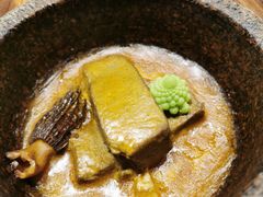 羊肚菌烧黑豆腐-无味舒食(思南公馆店)