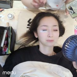 -缪斯美甲美睫