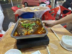 -老街烧烤大排档·地道湖北菜·龙虾馆(汉口火车站店)