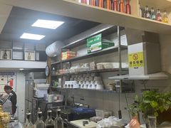 -百品聚旋转火锅(万德庄店)