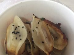 -香山胡记吴江路生煎(灵山路店)