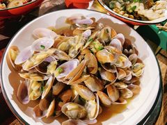 -虾弄弄海派小龙虾·牛羊蝎子火锅