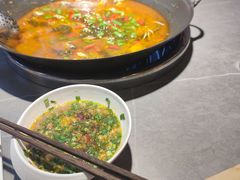 -吃城都·鱼蛙火锅(西玉龙街店)