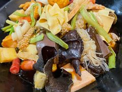 -万记麻辣烫国展总店