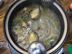 鲍鱼花螺鸡煲-吉品莞家·鲍鱼鸡煲(东莞店)